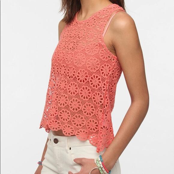 Urban Outfitters Daisy Lace Swing Top Coral Medium EUC - Picture 6 of 13